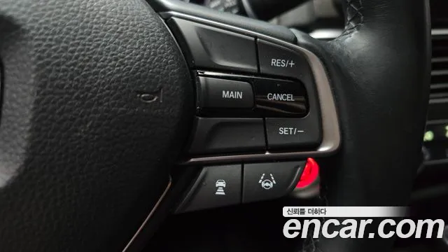 Honda Accord — фото 17