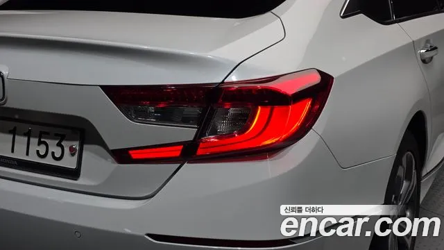 Honda Accord — фото 23