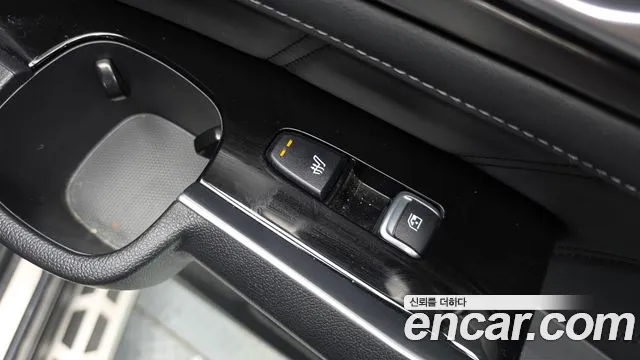 Kia Sorento — фото 17
