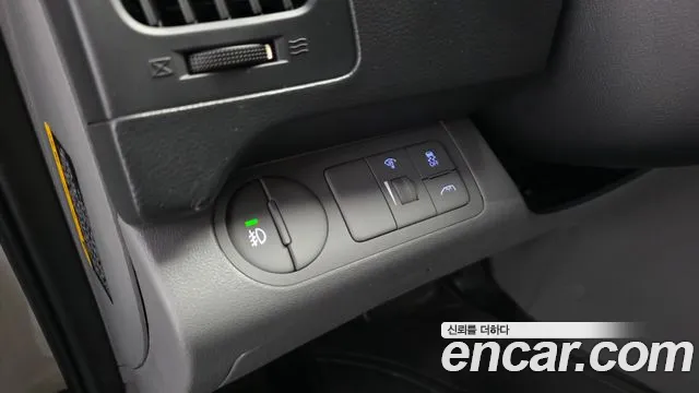 Hyundai Starex — фото 16