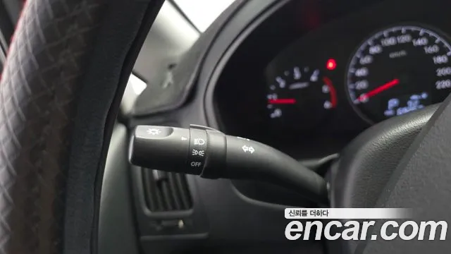 Hyundai Starex — фото 18