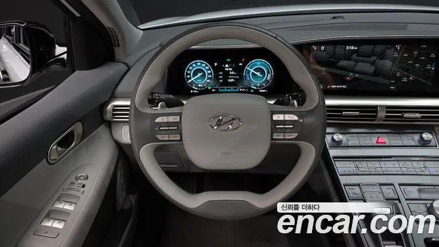 Hyundai Nexo — фото 12