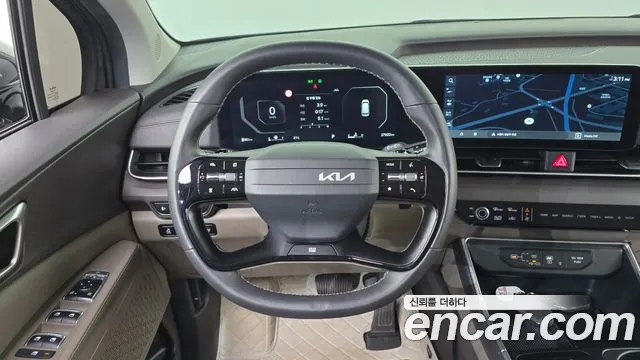 Kia Carnival — фото 12