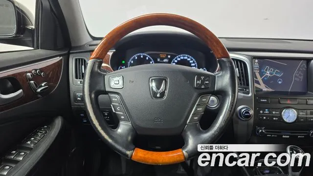 Hyundai Equus — фото 12