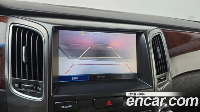 Hyundai Equus — фото 14