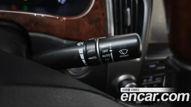 Hyundai Equus — фото 18