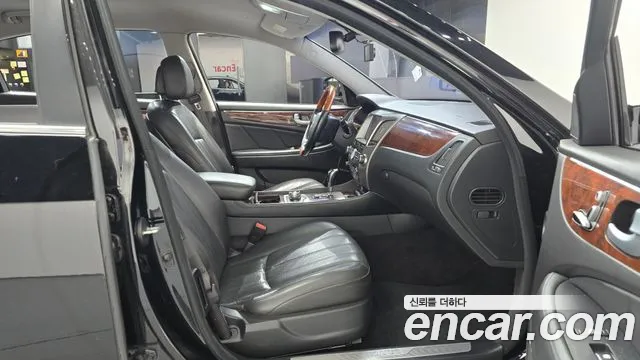 Hyundai Equus — фото 26
