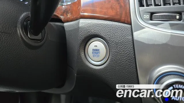 Hyundai Equus — фото 27