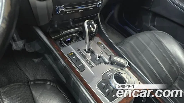 Hyundai Equus — фото 9