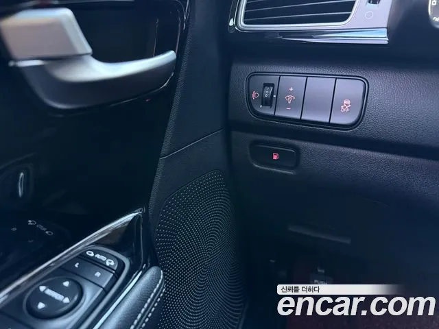 Kia Niro — фото 14