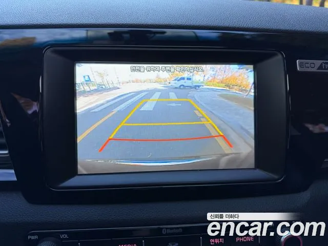 Kia Niro — фото 16