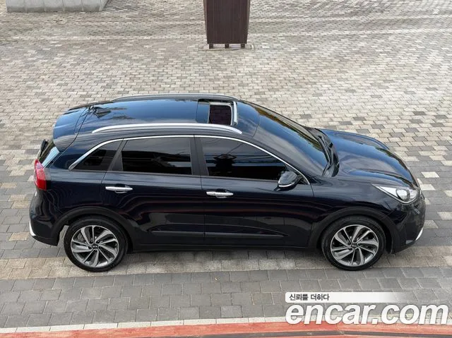Kia Niro — фото 9