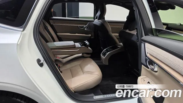 Volvo S90 — фото 11