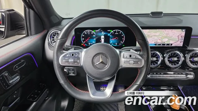 Mercedes-Benz GLB-Class — фото 14
