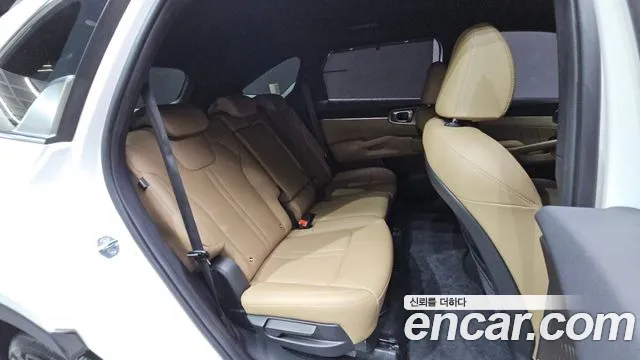 Kia Sorento — фото 11