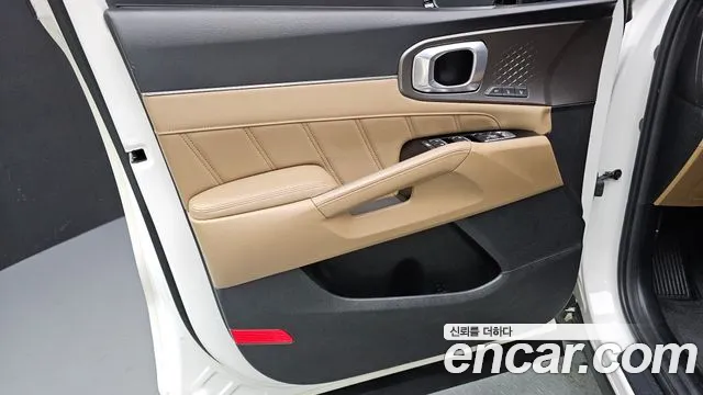 Kia Sorento — фото 24