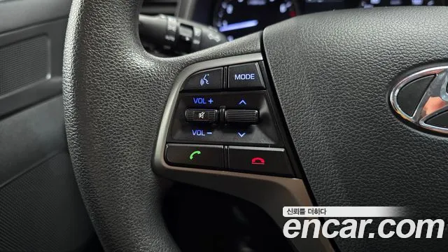 Hyundai Avante — фото 15