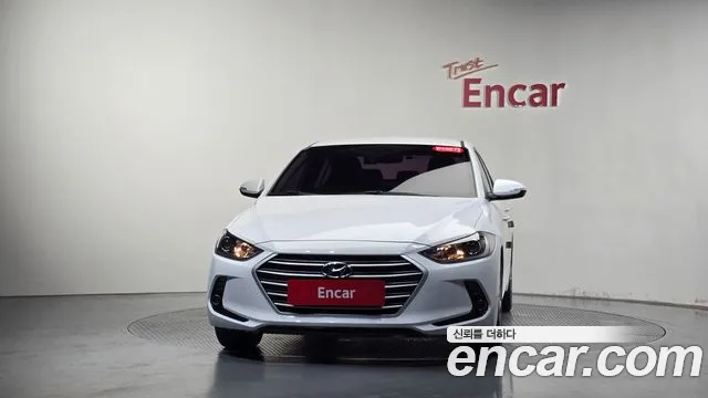 Hyundai Avante — фото 3