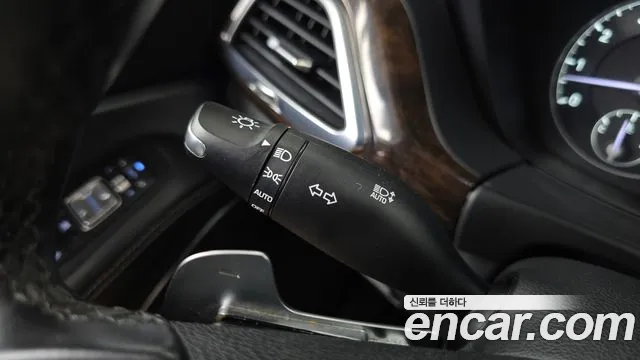 Genesis G90 — фото 15