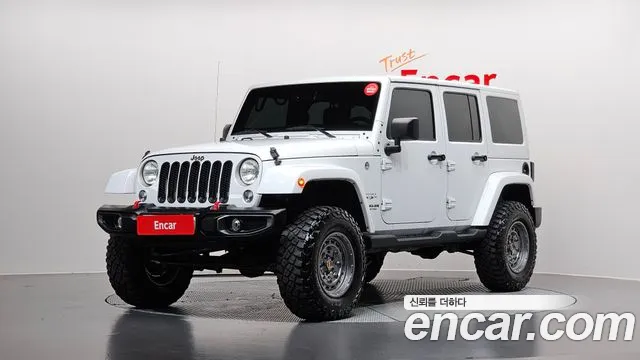 Jeep Wrangler — фото 1