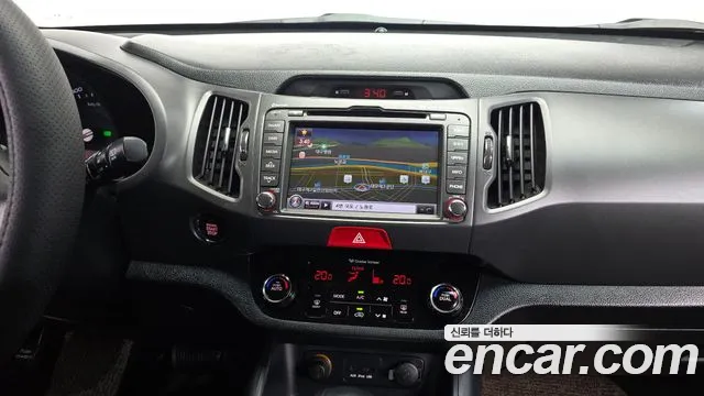 Kia Sportage — фото 13