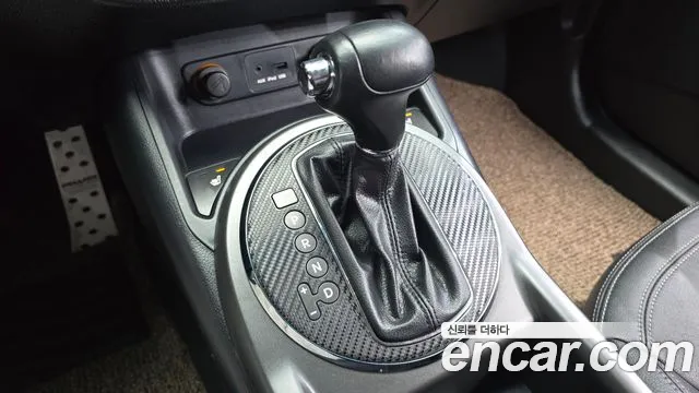 Kia Sportage — фото 9