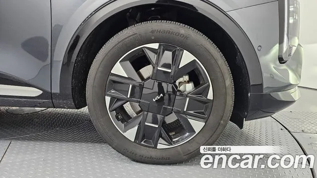 Kia Sportage — фото 21
