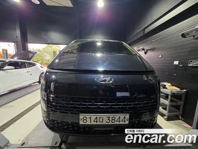 Hyundai Staria — фото 1