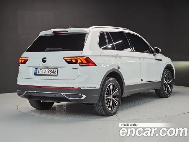 Volkswagen Tiguan — фото 4