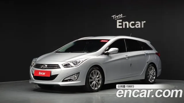 Hyundai i40 — фото 1