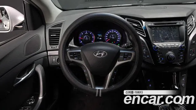 Hyundai i40 — фото 13
