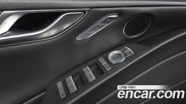 Genesis G80 — фото 30