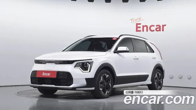 Kia Niro — фото 1
