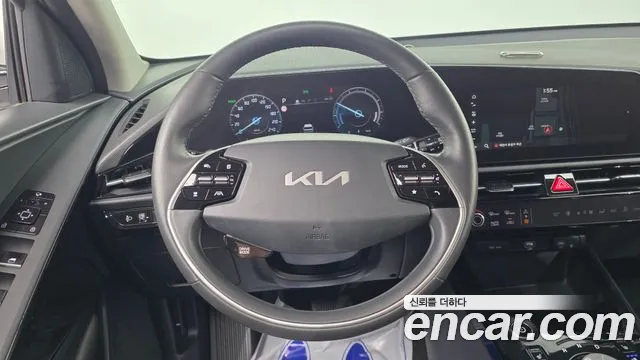 Kia Niro — фото 14
