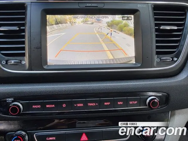 Kia Carnival — фото 16
