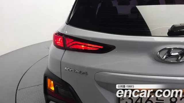 Hyundai Kona — фото 23