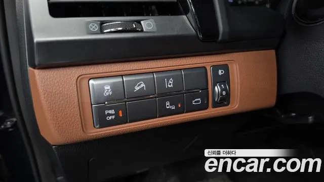KG_Mobility_Ssangyong Rexton — фото 18
