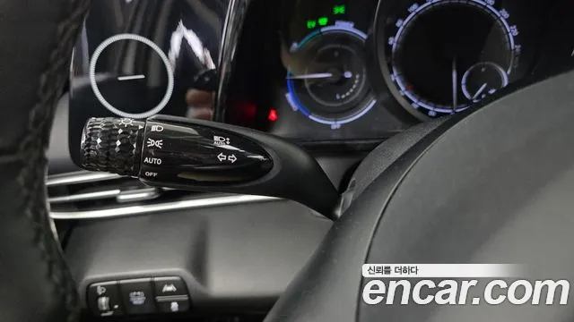Hyundai Avante — фото 19