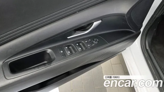 Hyundai Avante — фото 28