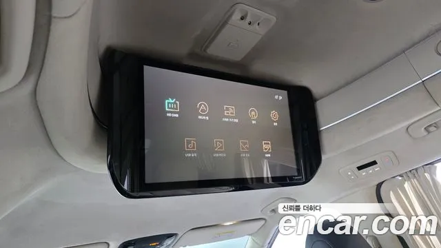 Kia Carnival — фото 17