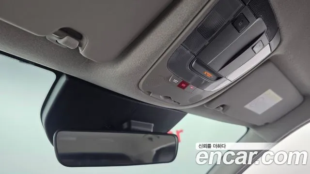 Kia Niro — фото 18