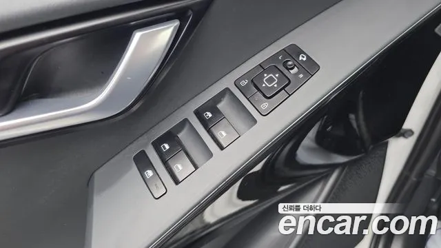 Kia Niro — фото 27