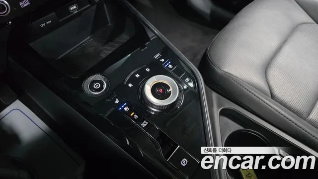 Kia Niro — фото 9
