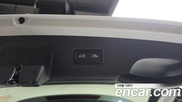 Kia Carnival — фото 16