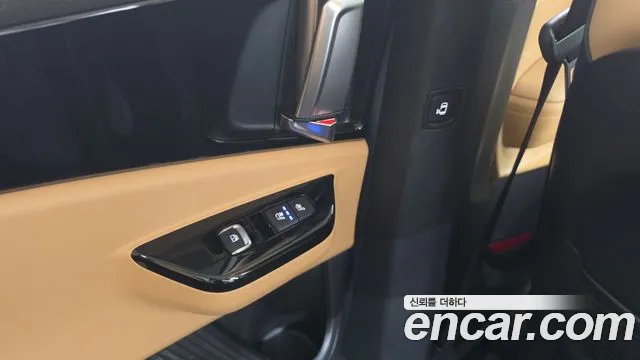 Kia Carnival — фото 17