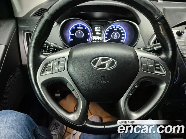 Hyundai Tucson — фото 10