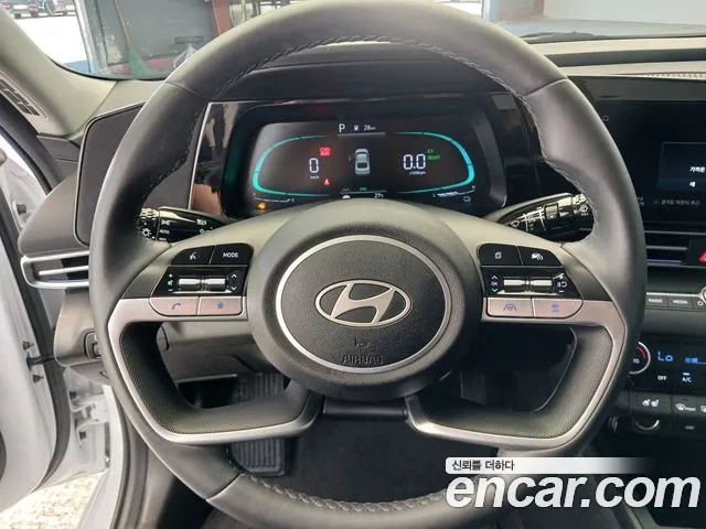 Hyundai Avante — фото 12