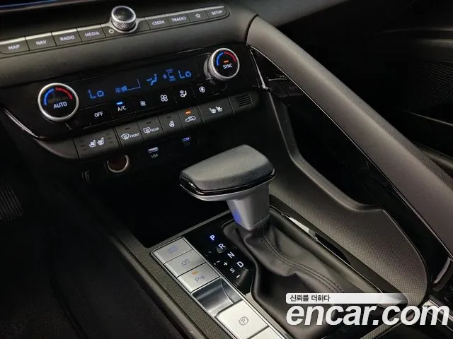 Hyundai Avante — фото 13