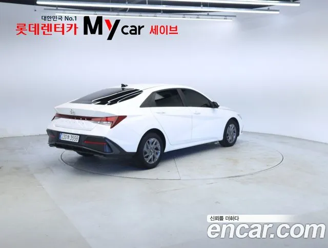Hyundai Avante — фото 5