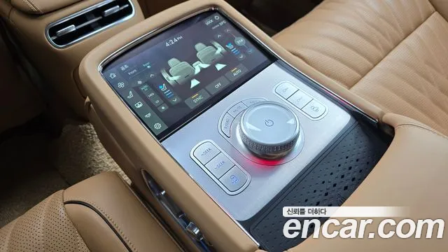 Genesis G90 — фото 16